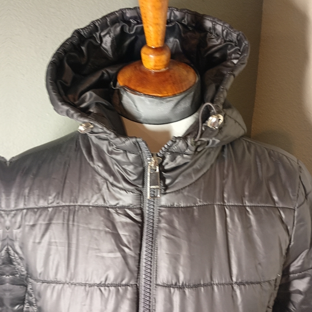 Guess Long Black Puffer Coat W/ Hood - New - Small - Picture 4 of 10